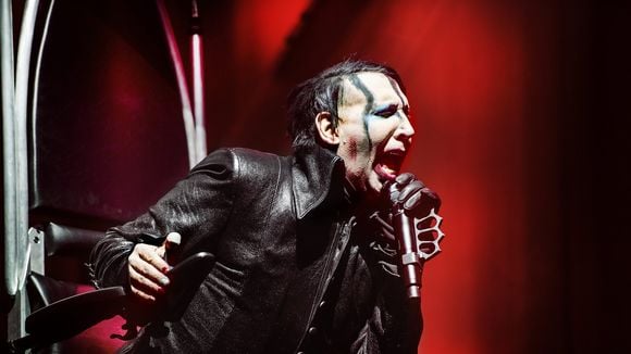 "La chambre du viol", "Il filmait sous ma jupe" : Marilyn Manson en tournée en France, d'accablants témoignages refont surface