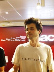 "B*iser des meufs un peu sal*pes", "Culture du viol" : les BB Brunes, un groupe hyper misogyne ? Son chanteur réagit 20 ans plus tard