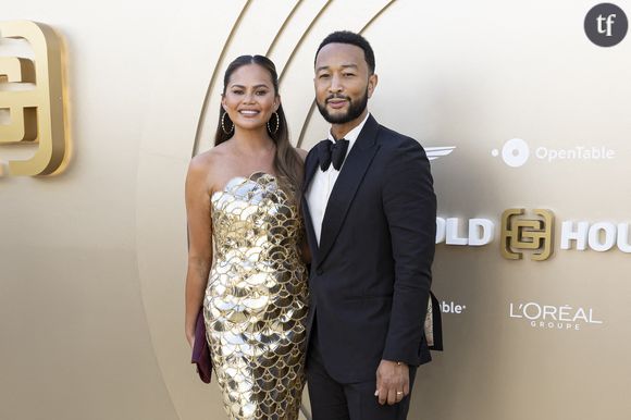 “C’est triste”, “pourquoi le dire ?” : Chrissy Teigen, mannequin super star dévoile une nouvelle chirurgie esthétique et Internet s’enflamme