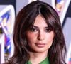 Emily Ratajkowski partage des photos en en bikini et revendique sa sensualité mais ça réveille les machos