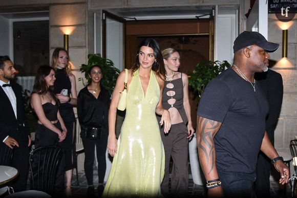 Les images du shooting et de la Une ont été publiées sur Instagram par le magazine, le 8 septembre.