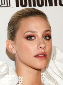 "Personne ne comprend cette maladie" : la star de cette série américaine culte souffre d'endométriose à 29 ans, et le diagnostic fut interminable, elle témoigne