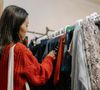"Je fais du S et je dois prendre du L", "Je ressors avec plus de complexes que de vêtements" : cette célèbre marque de prêt-à-porter critiquée pour ses tailles trop petites