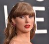 "Une alcoolique notoire qui clashe une cocaïnomane" : Taylor Swift s'en prend à cette chanteuse ultra-populaire dans son album et divise Internet en deux clans