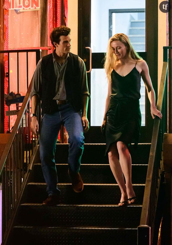 Dans cette série événement, Pidgeon côtoie Paul Kelly, dans le rôle de son cher et tendre, et Naomi Watts, dans la peau de Jackie Kennedy Onassis.