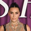 "Diva" : Kim Kardashian dévoile ses fesses en naked dress et rhabille ses haters pour l'hiver