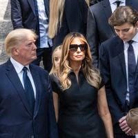 "Melania Trump est un homme !", prétend l'extrême droite. Mais d'où vient cette rumeur transphobe ?