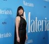 Les internautes la comparent désormais à une jeune Monica Bellucci, admirant son élégance et son charme.