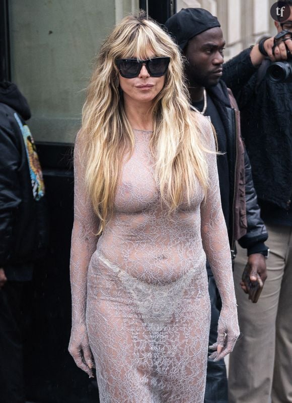 "Vous avez du poil sur les seins vous aussi ?" : cette grande mannequin fait beaucoup réagir en dévoilant son intimité en images