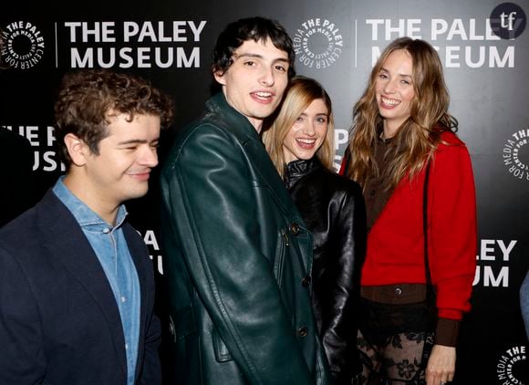 “Elle savait pas quoi porter ?”, “Qu’on vire sa styliste” : Maya Hawke (Stranger Things) ose la naked dress… Et se prend une raclée par Internet