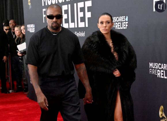 “C’est de la maltraitance”, la femme de Kanye West totalement nue aux Grammys, les internautes s’inquiètent