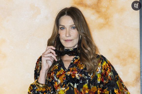 "Ils l'ont bannie alors qu'il y a des comptes pirates d'elle qui ont un nombre d'abonnés incroyables, qui peut-être monétisent la pauvrette", a-t-elle déclaré.