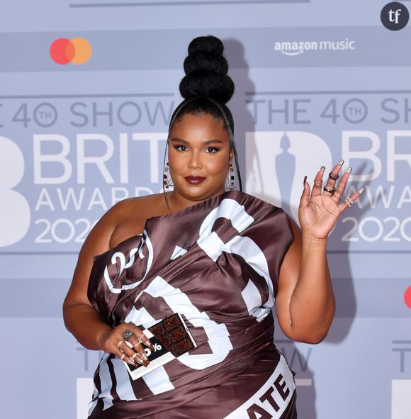 Lizzo est sous le feu de toutes les polémiques, entre accusations de harcèlement sexuel et controverses liées à son impressionnante perte de poids...