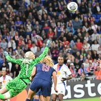 "Une femme est faite pour enfanter" : carton rouge pour cette sortie sexiste d’une légende du foot