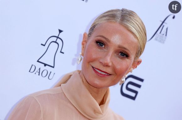 Des années plus tard, l'inénarrable Gwyneth Paltrow, superstar des années 90 (Oscarisée) devenue gourou du self love, défend bec et ongles sa mythique bougie "senteur vagin", merchandising qui a scandalisé son temps...