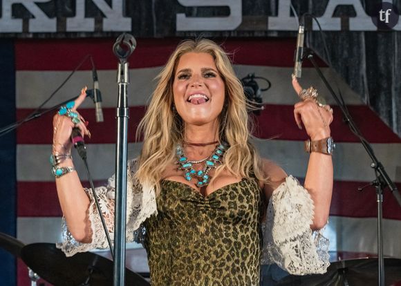 Jessica Simpson a fait son retour sur scène lors de l'émission "American Idol" le 18 mai.