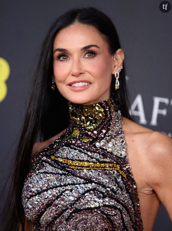 Demi Moore est de retour, sans Oscars mais avec une motivation redoublée. Après la mégasuccès surprise de The Substance, film d'horreur féministe signé de la frenchie Coralie Fargeat, la superstar hollywoodienne fait son come back sur nos écrans...