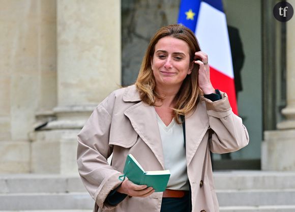 “Décolleté trop profond, maquillage... lâchez ma veste !” : Marine Tondelier dénonce le sexisme en politique dans cette interview intime et féministe