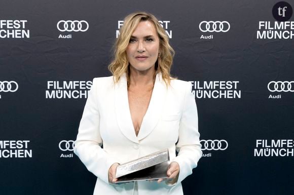 Cependant, il semble clair qu'un tel mouvement sollicité par une autre star, bien moins fédératrice que Kate Winslet (au hasard, Kendall Jenner, dont le couple avec Timothée Chalamet fait beaucoup trop jaser), l'accueil aurait certainement été moins bienveillant.