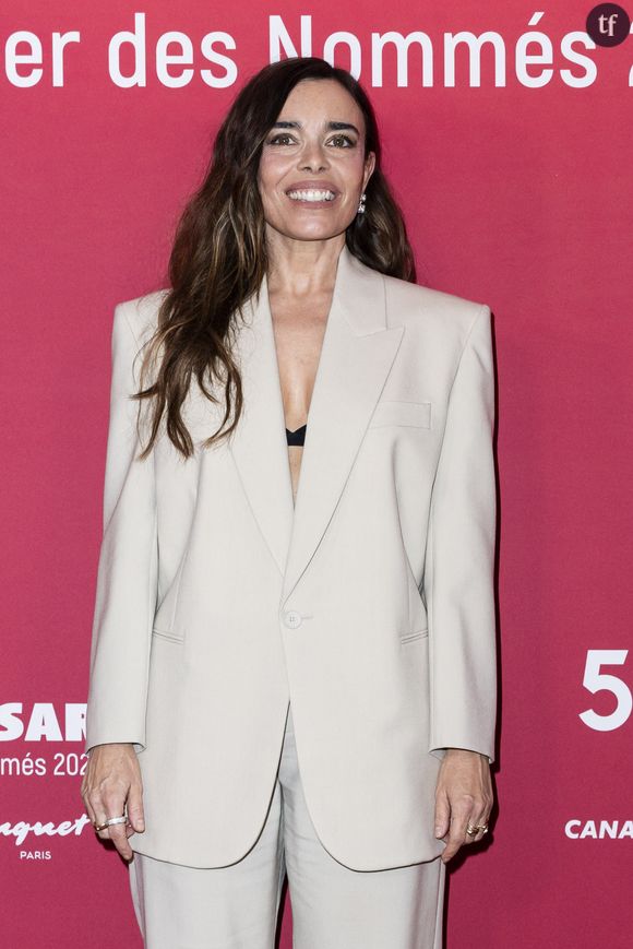 "La misère des questions", "Quelle violence hallucinante. Elle a été héroïque de garder son calme", "Être irrespectueux, malpoli, choquant, violent, à côté de la plaque et puant, voila comme il voit le métier d’intervieweur", réagissent les internautes scandalisés.