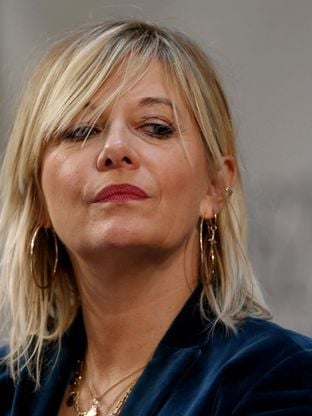 Ce chanteur qui avait embrassé de force Flavie Flament est accusé de violences