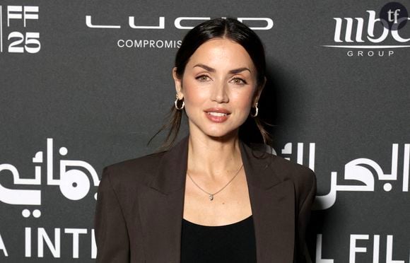 "Elle a tellement maigri", "Hollywood détruit les femmes" : Ana de Armas révèle sa maigreur et choque Internet