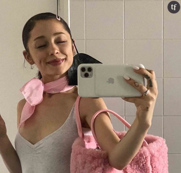 La chanteuse y avait répondu dans une vidéo publiée sur Tiktok, le 11 avril 2023. "Je voulais juste répondre à vos préoccupations concernant mon corps et parler un peu de ce que cela signifie d'être une personne avec un corps, d'être vue et de faire l'objet d'une attention particulière", avait-elle commencé par expliqué.