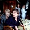 "Elle me manque beaucoup" : Thomas Dutronc rend hommage à sa "maman", avec beaucoup de pudeur