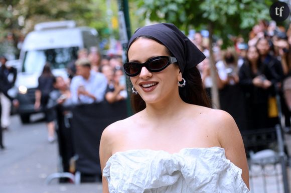 Rosalía arrive au défilé Calvin Klein pendant la semaine de la mode à New York le 12 septembre 2025. Photo by Charles Guerin/ABACAPRESS.COM