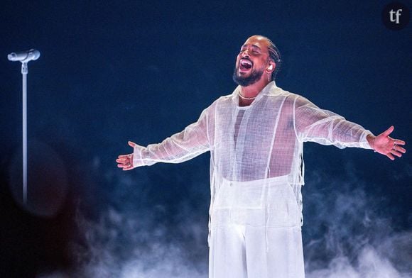 Harcèlement sexuel : Lara Fabian invite Slimane sur scène, les internautes sont scandalisés