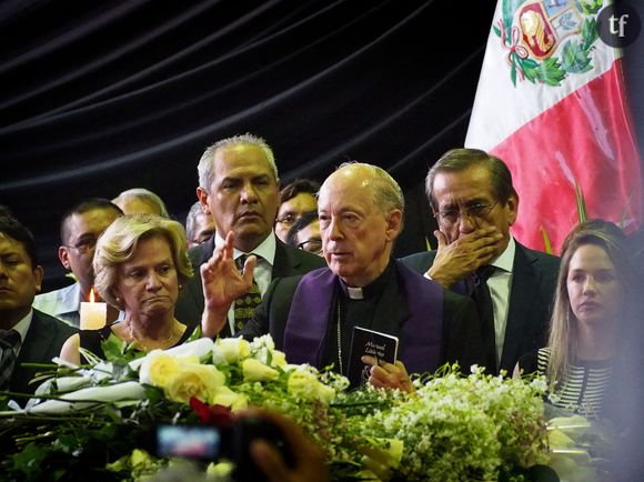 La présence à ces réunions du cardinal péruvien Juan Luis Cipriani a fait réagir les associations de survivants de violences sexuelles au Pérou.