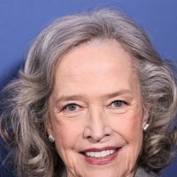 Emmy Awards 2025 : cette actrice mythique de 77 ans réalise un record féministe hyper inspirant à la prestigieuse cérémonie