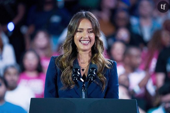 "Ce strip-tease me choque" : ce sex symbol iconique des années 2000 rejette cette scène de nu "trop sexuelle" de sa carrière