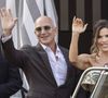 Parmi les A-listers qui ont reçu leur invitation pour le mariage, on retrouve la famille Kardashian-Jenner, Orlando Bloom - fraîchement séparé de Katy Perry - Tom Brady, Ivanka Trump, mais aussi Leonardo DiCaprio et sa petite amie de 27 ans, Vittoria Ceretti ou encore Oprah.