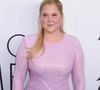 Amy Schumer pose en sous-vêtements sur ces photos hyper décomplexées et c'est un puissant geste body positive