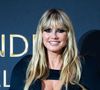 "Elle n'en a pas marre de montrer ses seins ?" : Heidi Klum critiquée pour sa robe au "décolleté indécent" sur le tapis rouge
