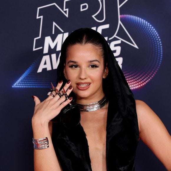 "Nudes", "faire l'amour 45 minutes" : cette chanteuse se confie très librement sur sa sexualité et c'est réjouissant (et féministe)