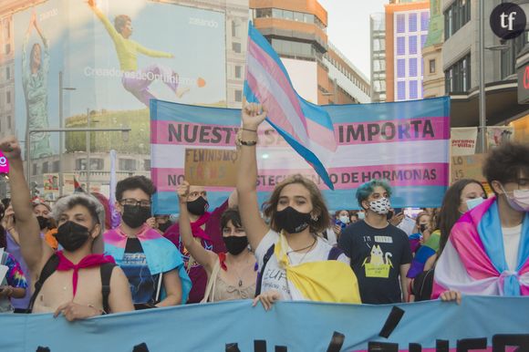 D'autant plus dramatique le lieu réunit également associations LGBTQ et groupes de parole destinés aux victimes de violences sexistes et sexuelles. Une seule solution pour tenter de contredire cette fatalité : se rendre à la Mutinerie !