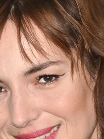 "Sexy et élégante" : Louise Bourgoin se dévoile en scandaleuse naked dress et sidère les internautes