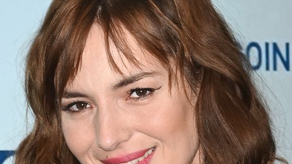 "Sexy et élégante" : Louise Bourgoin se dévoile en scandaleuse naked dress et sidère les internautes
