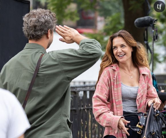 "17 ans d'écart, ça fait prédateur" : Joshua Jackson (47 ans) en couple avec Simone Ashley (30 ans) ? Ces photos divisent Internet