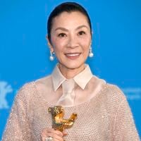 17 ans d’écart : ce couple célèbre fait réagir par cet écart très patriarcal (à sa tête, une grande actrice Oscarisée)