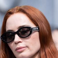 "C’est Katy Perry ?", "c’est terrible" : Emily Blunt méconnaissable sur le tournage du Diable s’habille en Prada 2, les fans crient au scandale