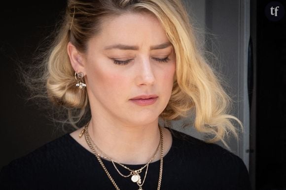 "Je ne pensais pas que je serais à ce point punie pour oser parler, en tant que femme", énonce Amber Heard en guise de prologue à ce documentaire qui risque de faire beaucoup parler, et a déjà été présenté à un festival de cinéma outre-atlantique. "C'est ce que j'ai perdu d'ailleurs : je n'arrive plus à parler. J'ai perdu cette capacité. Je ne veux plus raconter mon histoire. Je ne peux plus m'exprimer. C'est justement lâ le problème", développe encore l'actrice, connue pour ses partitions hollywoodiens (Aquaman) mais également ses soubresauts indépendants (le trop méconnu All the boys love Mandy Lane, où elle excelle).