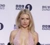 En septembre dernier, la demi-sœur de Kate Moss, Lottie Moss, a confié au micro de son podcast, “Dream On”, avoir fini à l’hôpital après avoir pris de l’Ozempic pendant deux semaines.