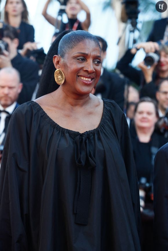 Marie-José Pérec n'est pas vraiment nostalgique. Surtout lorsqu'elle se remémore sa médiatisation d'antan. Ainsi s'est-elle souvenue sur le plateau de C à vous d'une célèbre couverture de L'équipe, immortalisant ses triomphes sportifs.