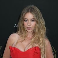 Lingerie sexy et scandales sur la toile : Sydney Sweeney est liée à Jeff Bezos, mais pour quelle raison controversée ?