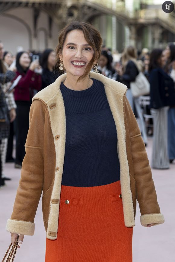 Virginie Ledoyen prend même la parole sur un sujet épineux, celui de la chirurgie esthétique, autre forme de pression patriarcale, qui vient épouser le culte du jeunisme.