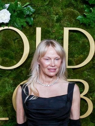 "Nue dans Playboy, une fierté" : Pamela Anderson défend ces photos sulfureuses