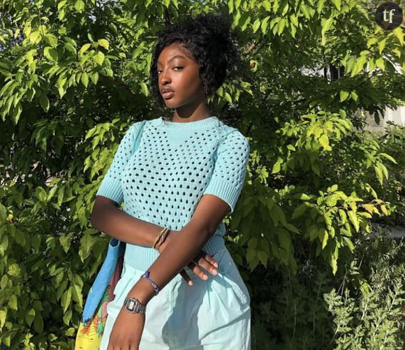 Ebony persiste et signe dans sa DA sulfureuse et iconique. Mais les réacs s'offusquent de la voir en lingerie sur ces photos qu'elle dit elle-même "scandaleuses", se souciant peu de l'ire d'autrui.